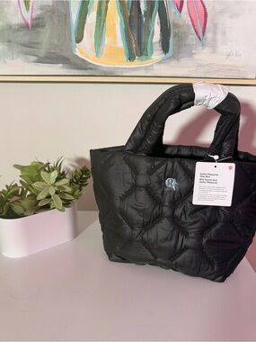 NWT Lululemon Guilty Pleasures Tote Bag Mini 5L
